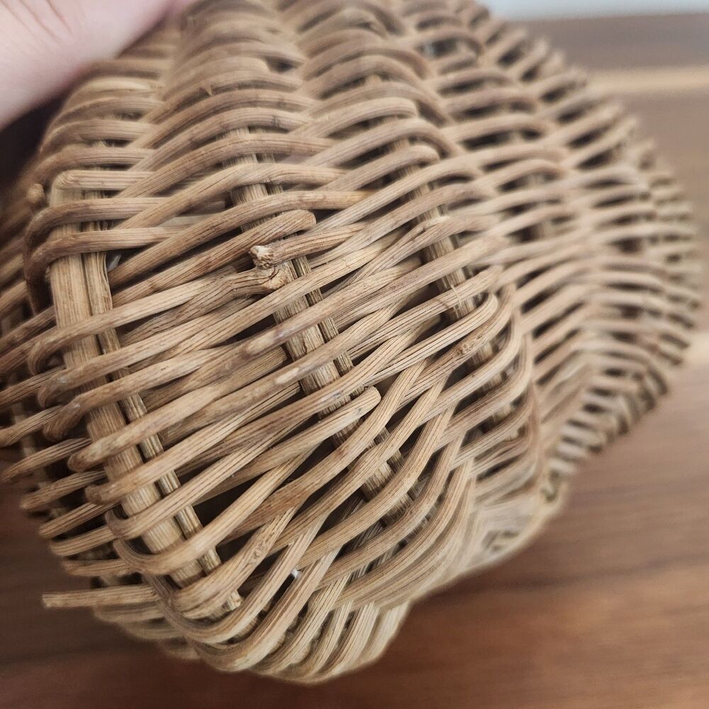 Antique Primitive Buttock Basket With Lid Snake Charmer Fisherman Garlic Vintage - Picture 8 of 14